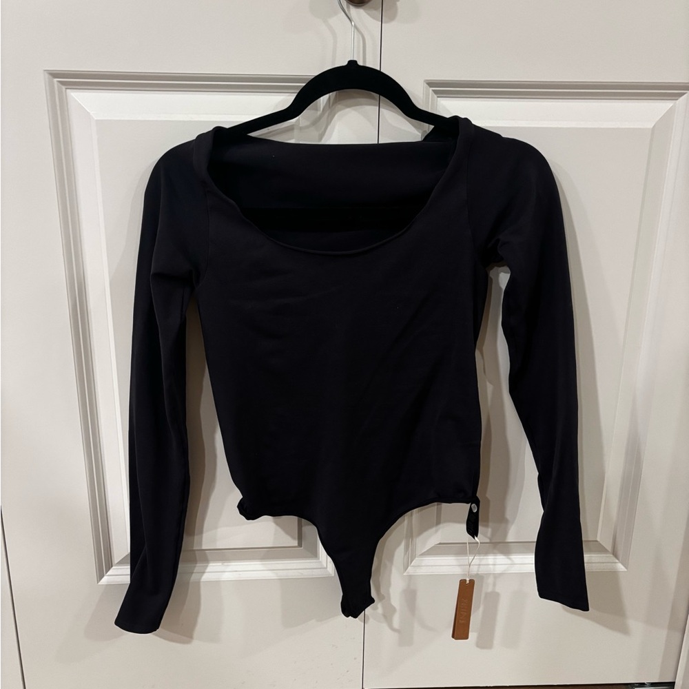 SKIMS Black Long Sleeve Scoop Neck Bodysuit Stretchy